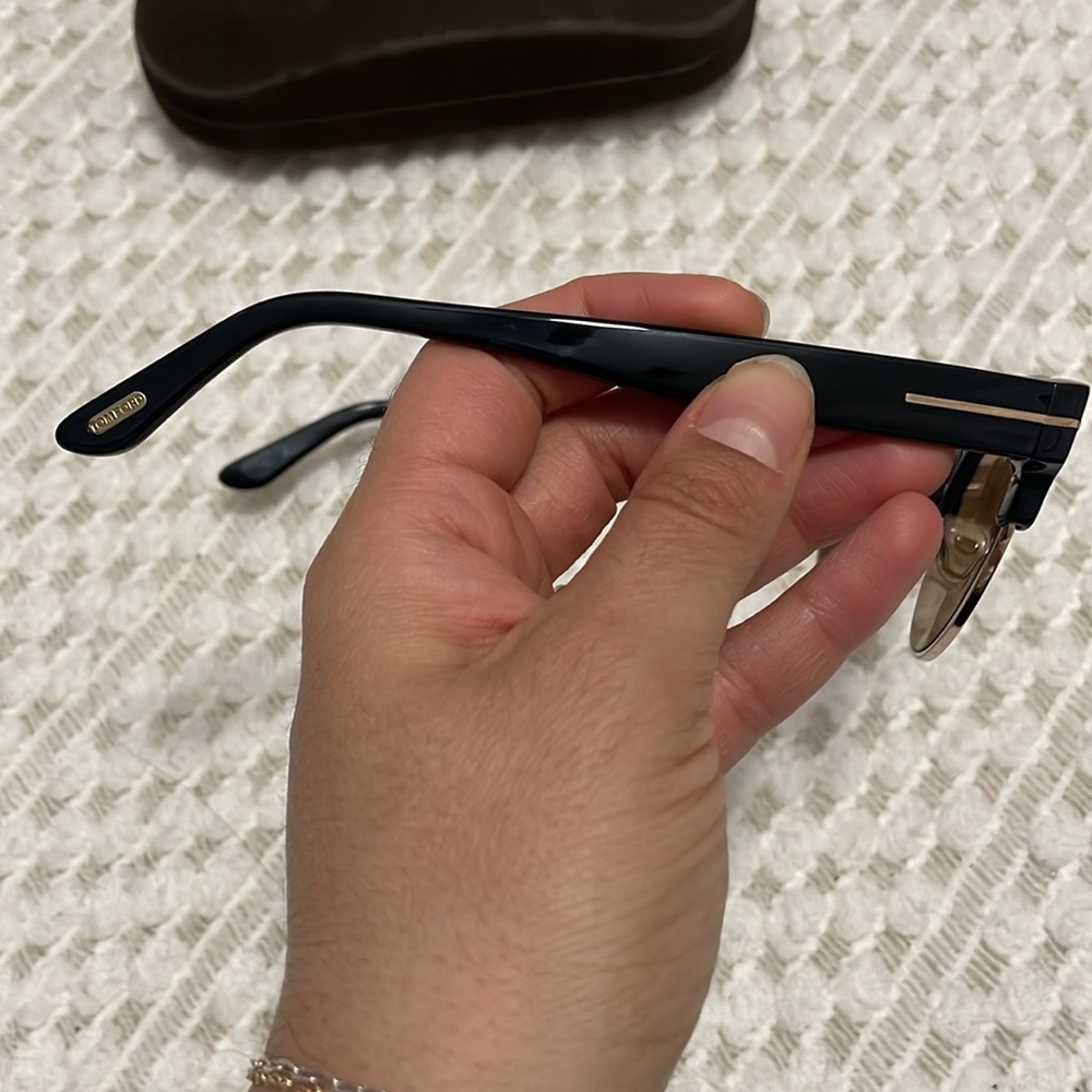 Tom Ford Henri-02 Sunglasses with Case - Picture 4 of 13